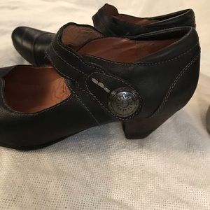 Taos black shoes
